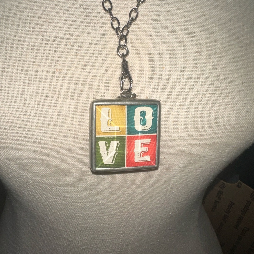 Jewel Kade Charm LOVE in sign language